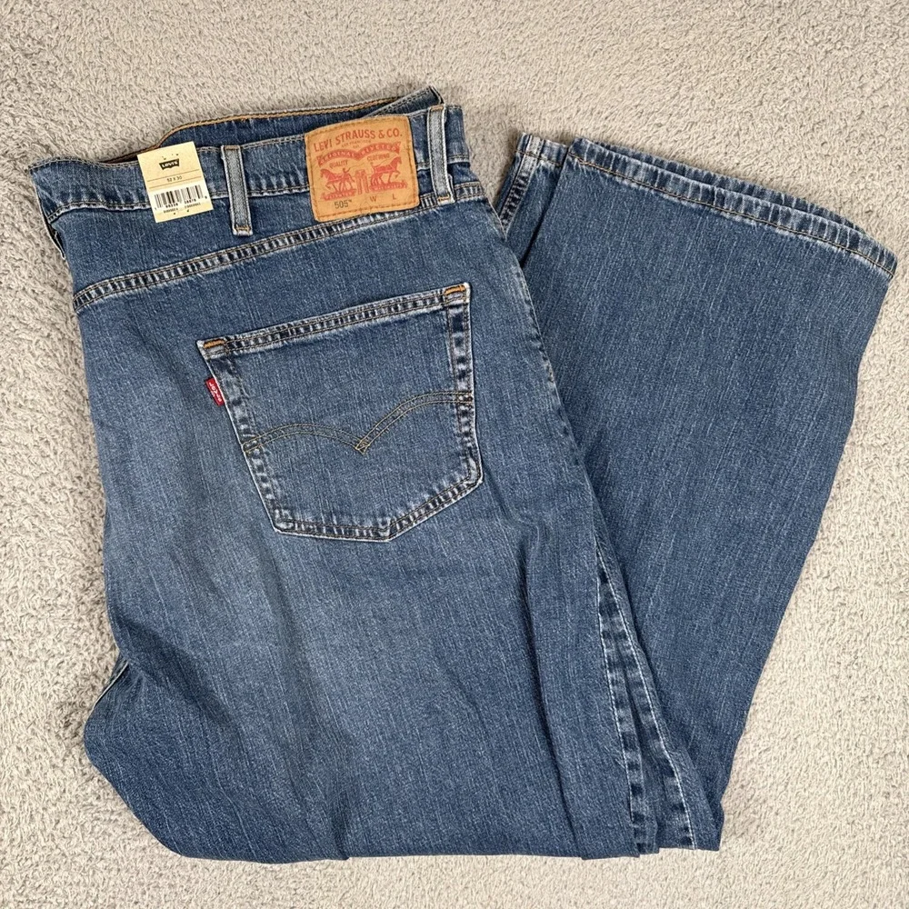 Levis 505 Jeans Men's 52x30 Regular Striaght Leg Medium Wash Denim NEW